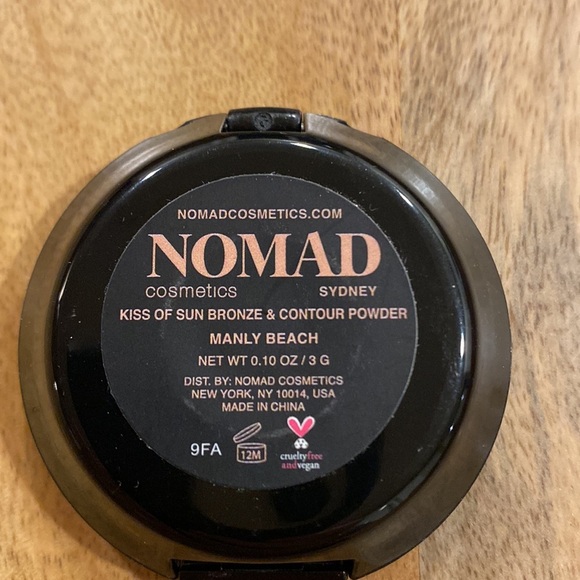 NOMAD COSMETICS | Kiss Of Sun Bronzer & Contour Powder in Manly Beach - Picture 3 of 3